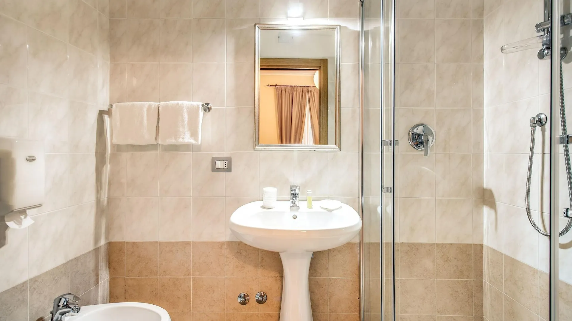 Residenza Praetoria Hotel Rome 3*,