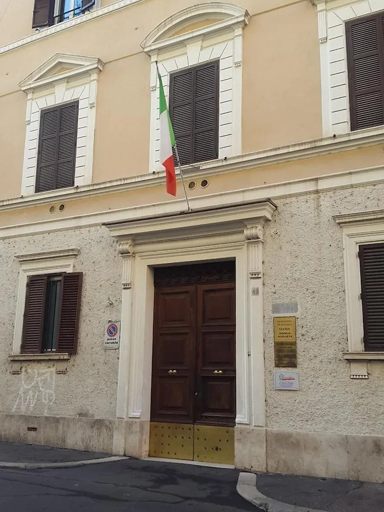 Residenza Praetoria Hotel Rome Guest house