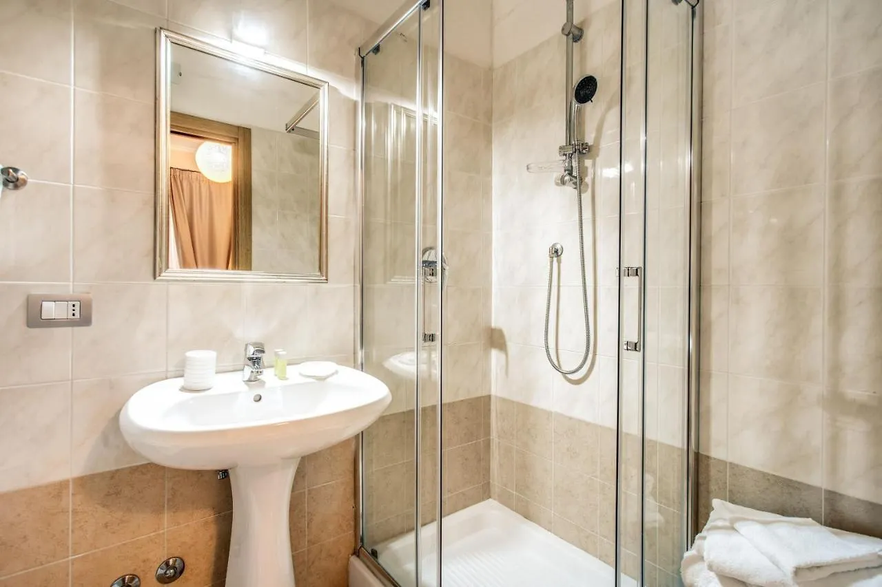 Residenza Praetoria Hotel Rome 3*,